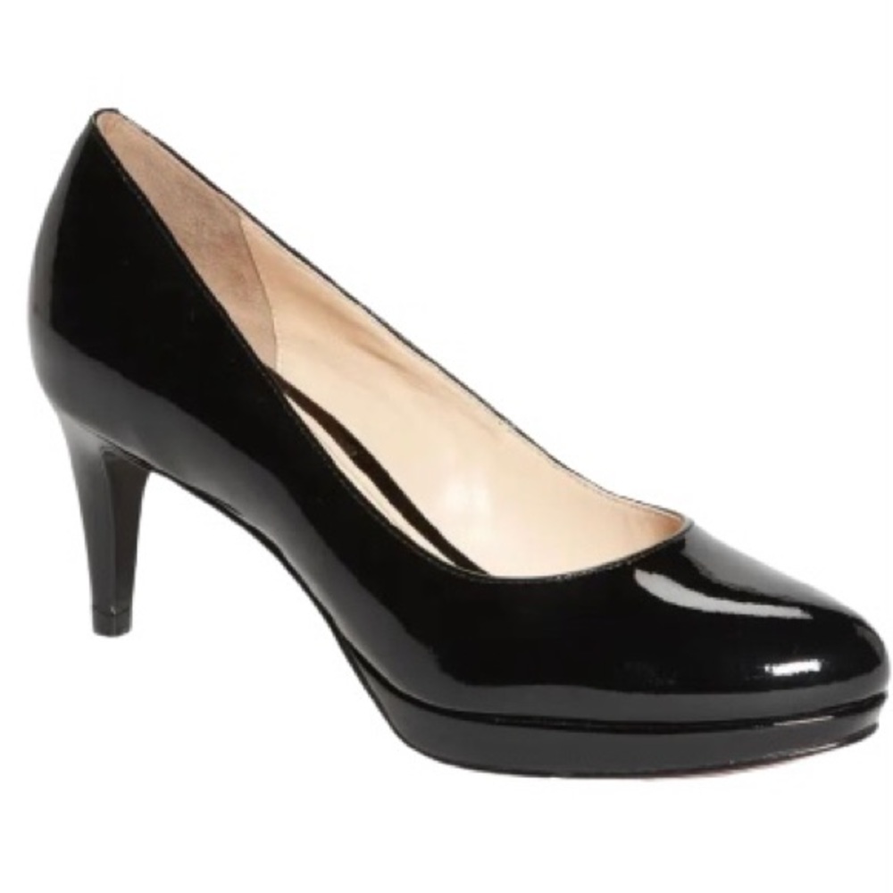 cole haan nike air chelsea low black pump